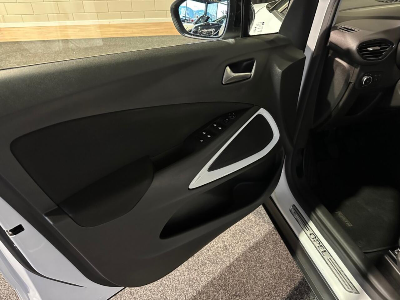 Opel Crossland X 1.2 T. ED. 2020 l NAP l LED l CRUISE l CARPLAY l LMV l AIRCO l