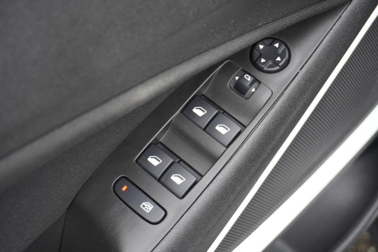 Opel Crossland X 1.2 Turbo 110pk Edition 2020 / Trekhaak / Camera + parkeersensoren