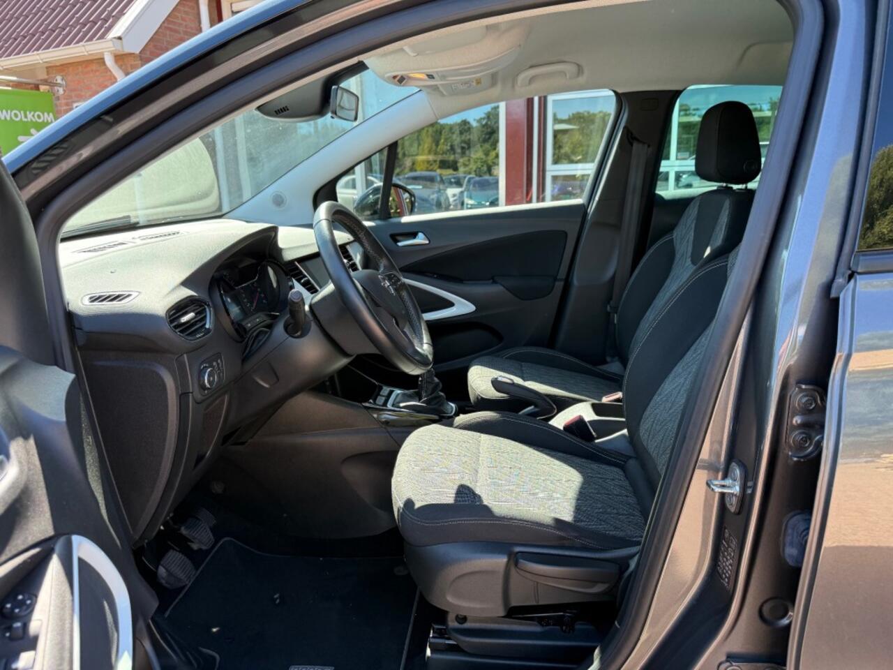 Opel Crossland X 1.2 TURBO 120 JAAR EDITION 110 PK HOGE INSTAP en HOGE ZIT! SLECHTS 36.976 KM!