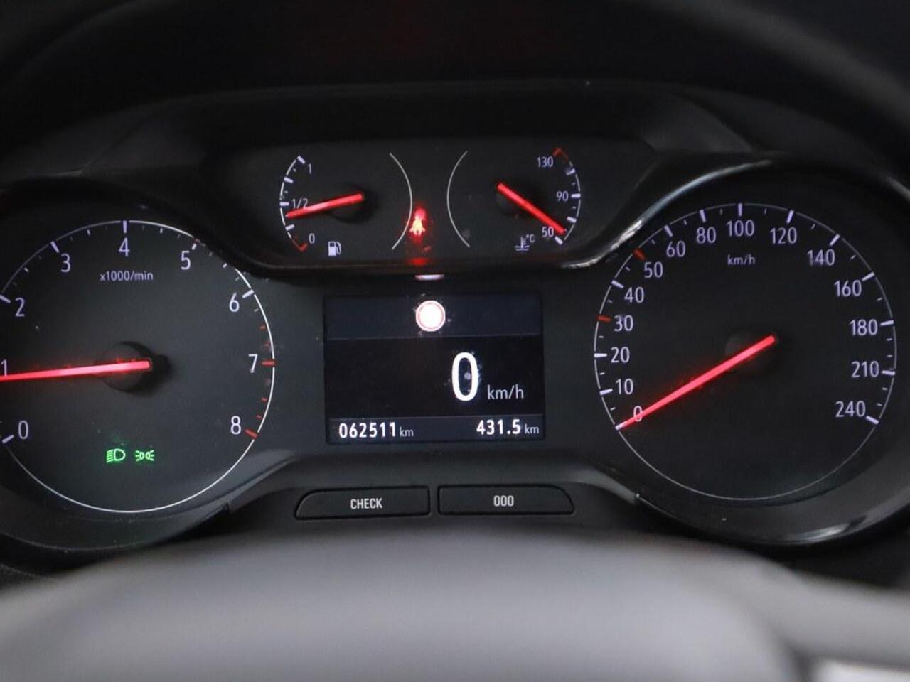 Opel Crossland X 1.2 Turbo 110 PK Trekhaak/Navi/PDC parkeerhulp