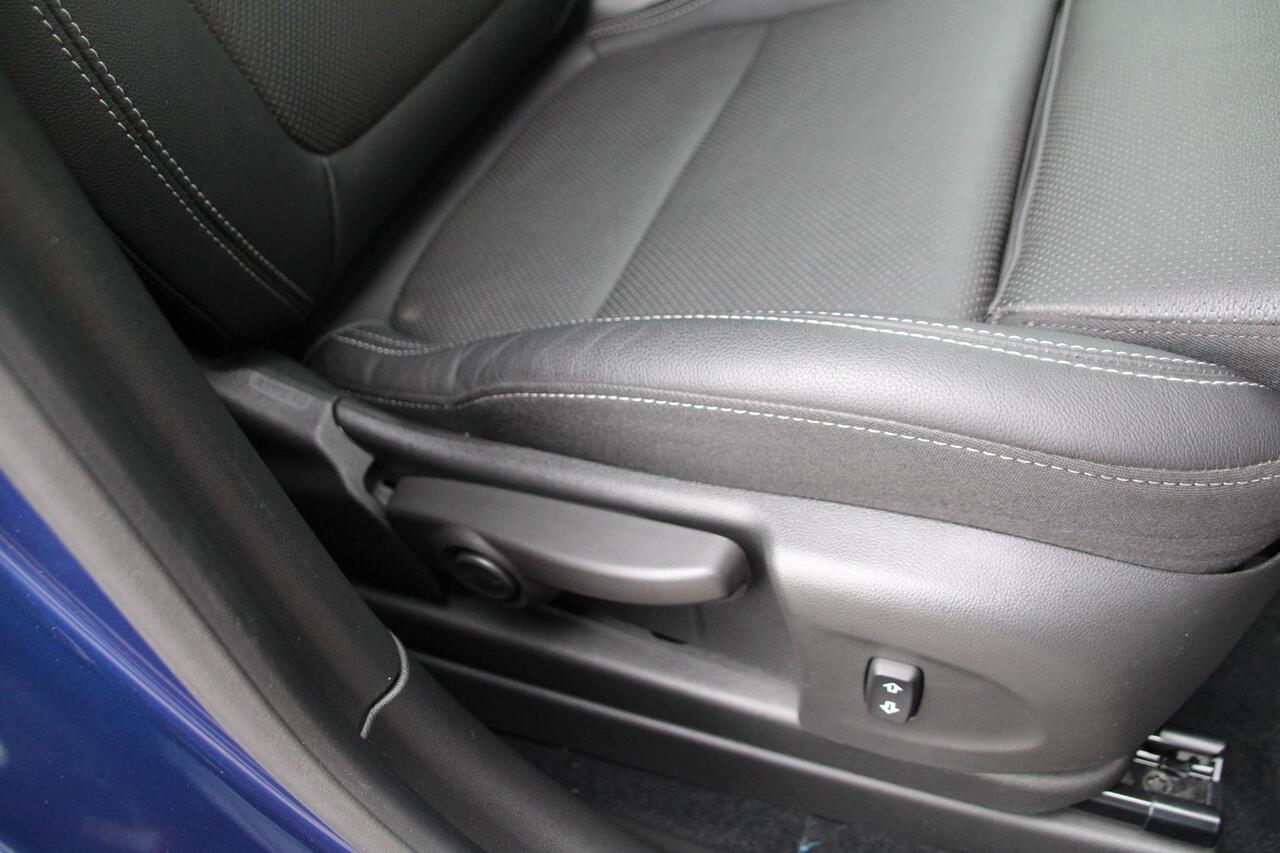 Opel Crossland X 1.2 Turbo 130pk Ultimate Automaat Leer Airco Navi Camera Carplay Uniek!