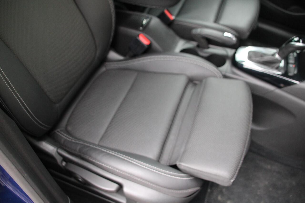 Opel Crossland X 1.2 Turbo 130pk Ultimate Automaat Leer Airco Navi Camera Carplay Uniek!