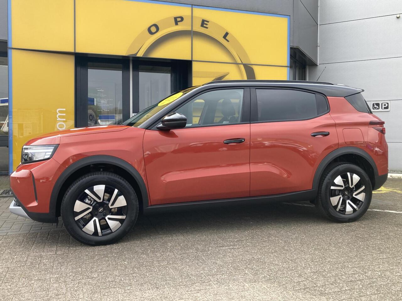 Opel FRONTERA Electric GS 44 kWh | NIEUW | DIRECT LEVERBAAR | Navigatie | Achteruitrijcamera | Cruise Control | Parkeersensoren | Stoel- stuurwiel- voorruitverwarming | Zwart dak