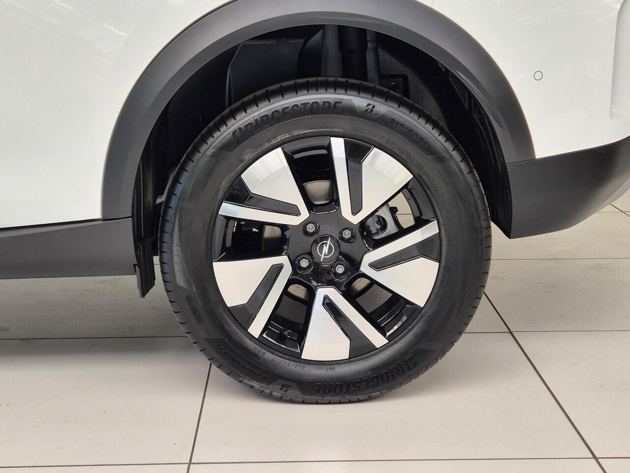 Opel FRONTERA Electric GS 44 kWh | Navigatie | Achteruitrijcamera | Stoel/Stuurverwarming | Apple Carplay/ Android Auto (Draadloos) |