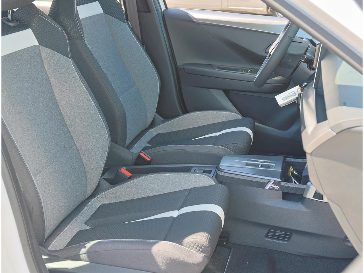 Opel FRONTERA Electric Edition 44 kWh | Incl. ¤3.172,18 Korting! | Airco | Cruise Control | Parkeersensoren achter | 11kw Boordlader | Smartphone integratie infotainment |