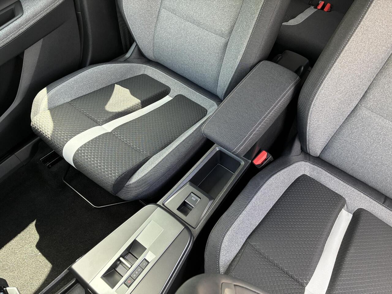 Opel FRONTERA 1.2 Turbo 145Pk Turbo Hybrid GS-Line | ECC | Navi | Camera | Elektrisch Pakket | Cruise | Parkpilot | Private-Glass | Dakrail | 17" LM-Velgen | Comfort Pakket | Winterpakket