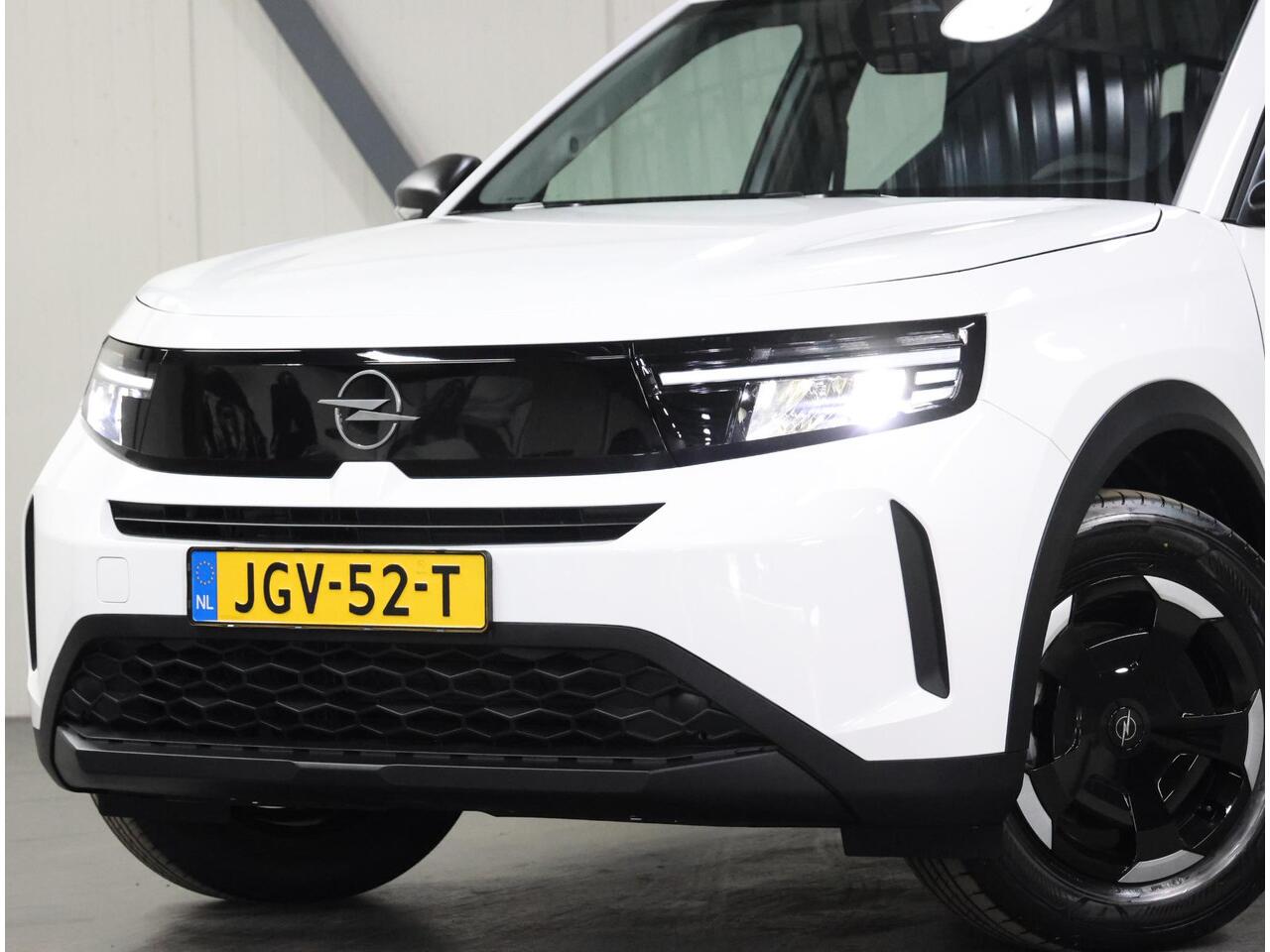 Opel FRONTERA 1.2 Turbo Hybrid Edition | Incl. ¤2.401,- Korting! | AppleCarplay/AndroidAuto | Camera | Parkeersensoren | Navigatie | Cruise Control | LED | Draadloos opladen |