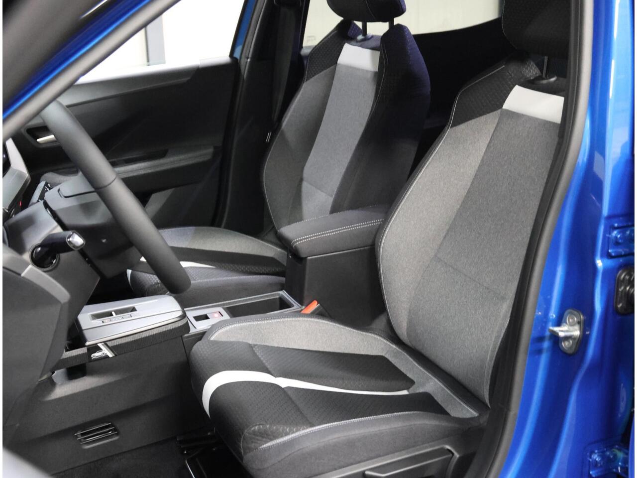 Opel FRONTERA 1.2 Turbo Hybrid GS 7p. | 7 Persoons | Camera | Parkeersensoren | LED | Intelli-Seat Ergonomische stoelen | Stoel, Stoel & Voorruit verwarming |