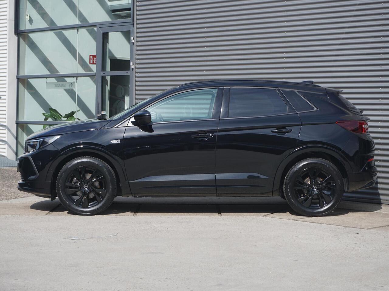 Opel Grandland 1.2 Turbo GS Line 180° Camera | All-season banden | Navigatie systeem