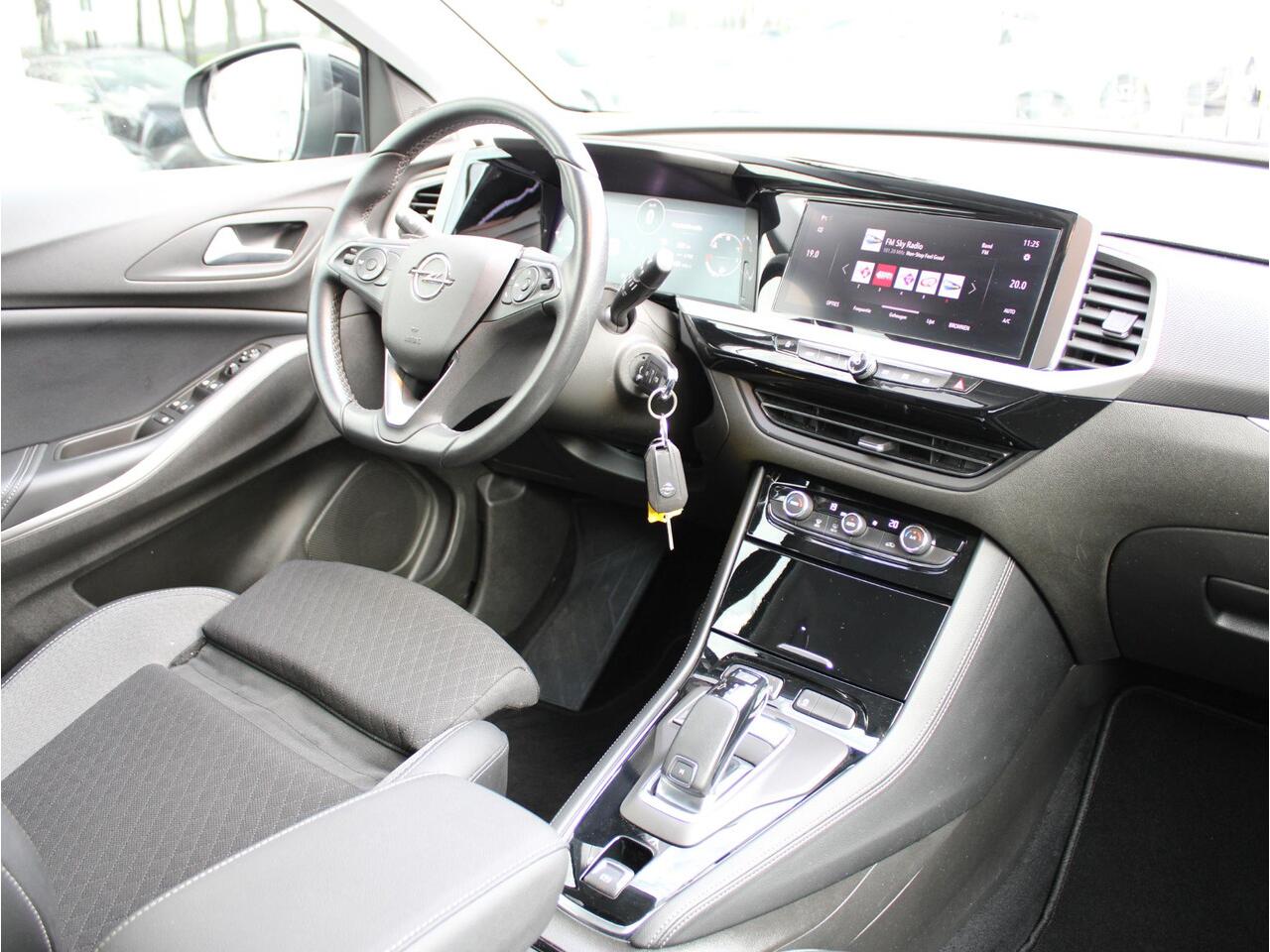 Opel Grandland 1.2 Turbo Business Elegance | Automaat | Camera / Climate / Navi