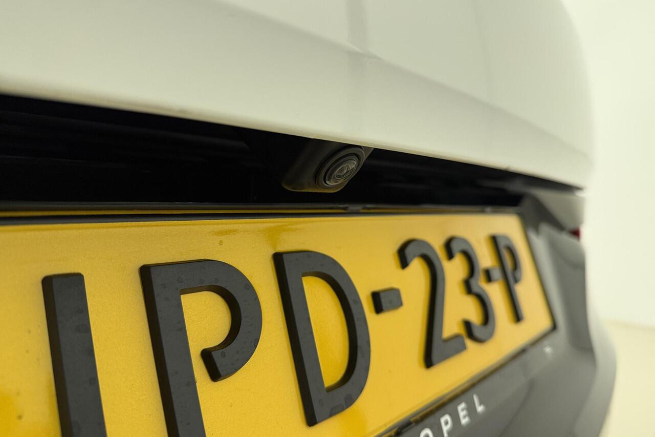 Opel Grandland 1.6 Turbo Plug-In Hybrid GS 225pk | Automaat | Navigatie | Alcantara Bekleding | Camera | Stoel-Stuur-Voorruitverwarming | Elektrische achterklep | Cruise Control Adaptief