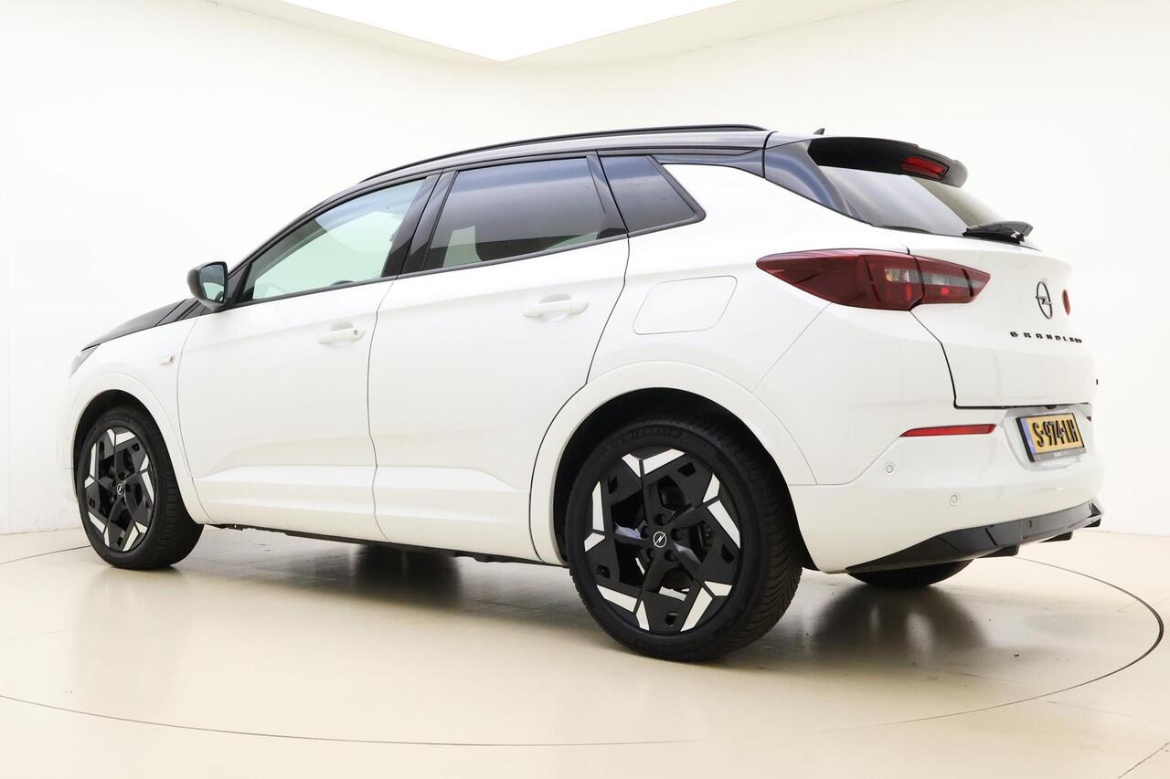 Opel Grandland 1.6 Turbo Plug-In Hybrid 300 pk 4x4 GSe | Adaptive Cruise Control | 360° Camera | Stoelverwarming | Elektrische achterklep | Night Vision | Camera | 19'' LM Velgen