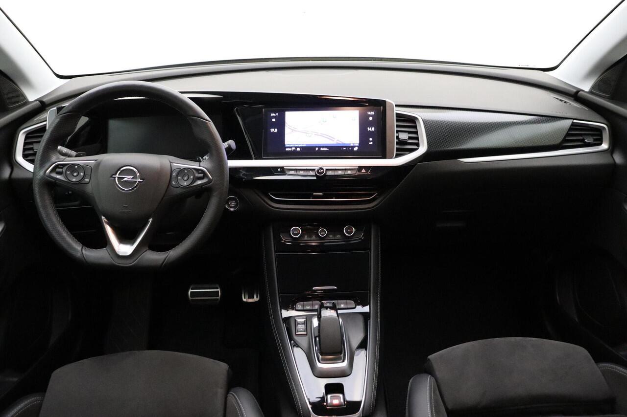 Opel Grandland 1.6 Turbo Plug-In Hybrid 300 pk 4x4 GSe | Adaptive Cruise Control | 360° Camera | Stoelverwarming | Elektrische achterklep | Night Vision | Camera | 19'' LM Velgen