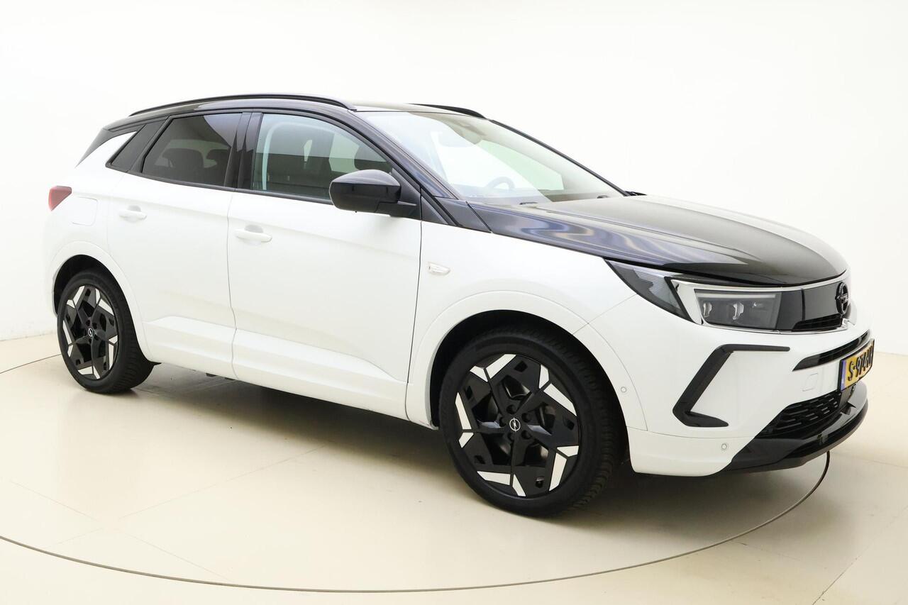 Opel Grandland 1.6 Turbo Plug-In Hybrid 300 pk 4x4 GSe | Adaptive Cruise Control | 360° Camera | Stoelverwarming | Elektrische achterklep | Night Vision | Camera | 19'' LM Velgen