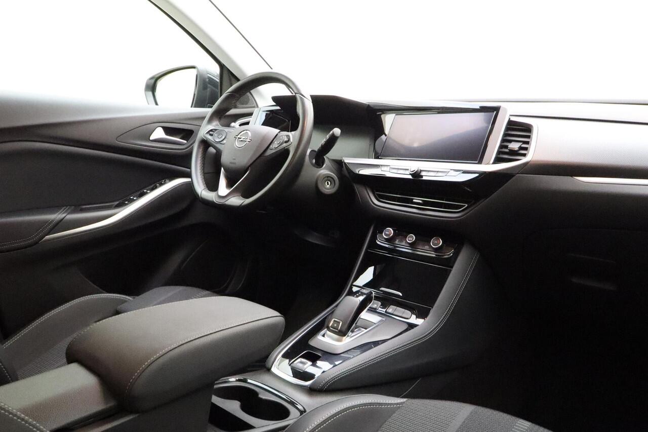 Opel Grandland 1.2 Turbo 130pk Automaat Business Elegance | Navigatie via APP | Climate & Cruise Control | Achteruitrijcamera | Parkeersensoren | LMV |