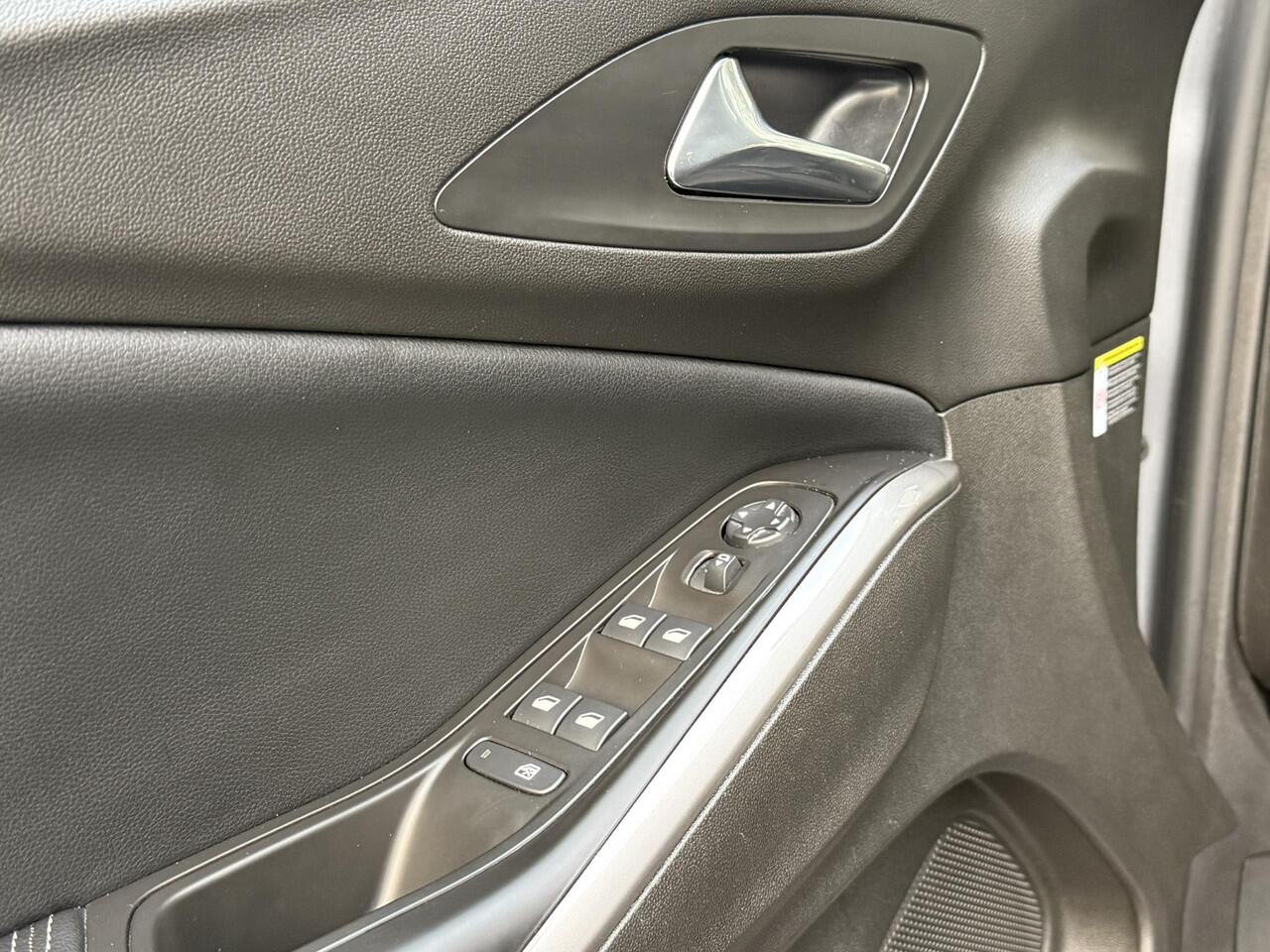 Opel Grandland 1.2 Turbo GS l Navigatie l Stoelverwarming l AppleCarplay