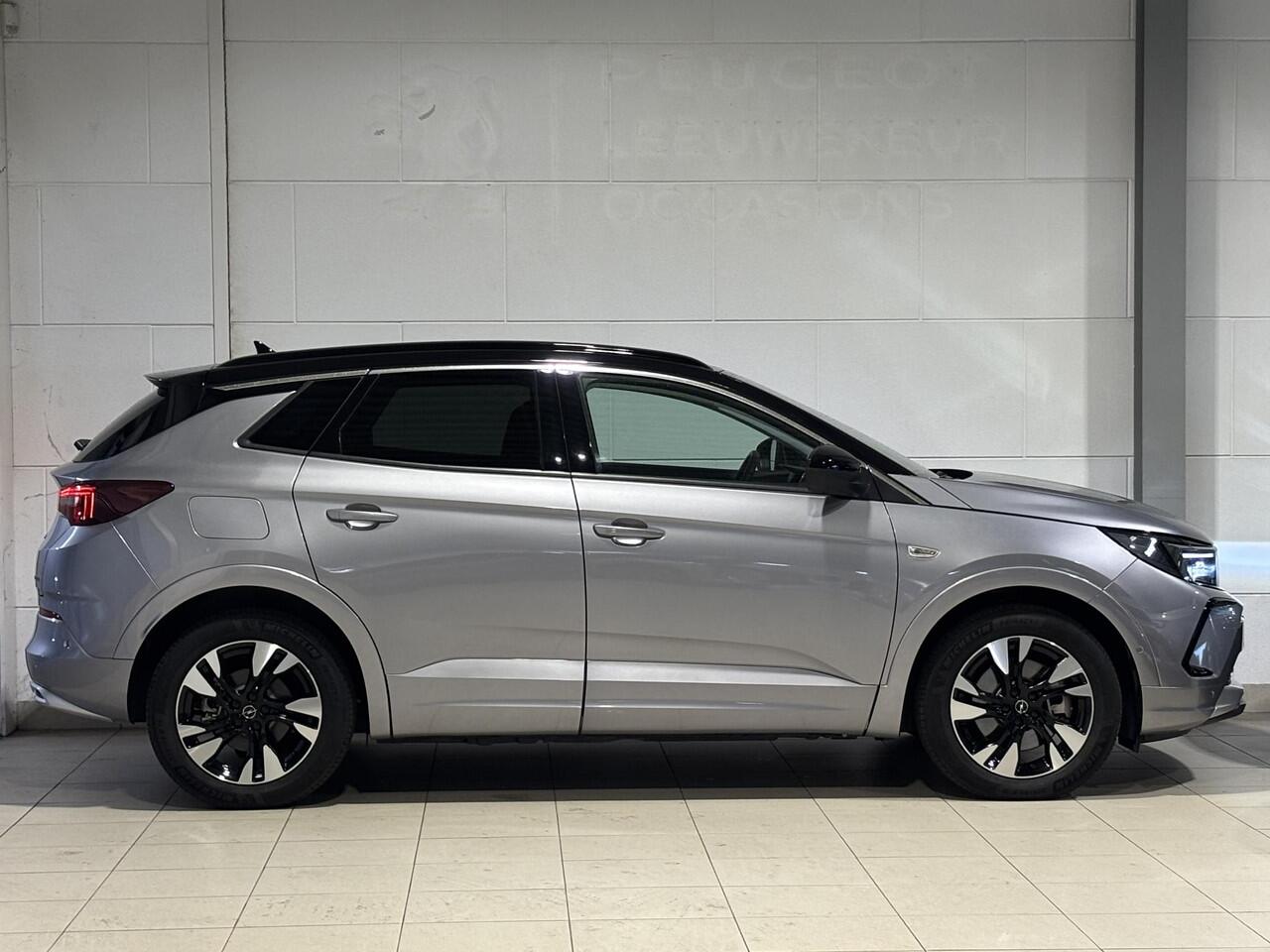 Opel Grandland Ultimate 1.6 HYbrid PHEV 225pk | ALCANTARA | LED PIXEL VERLICHTING | KEYLESS | WINTER PACK | ISOFIX | NAVI PRO |