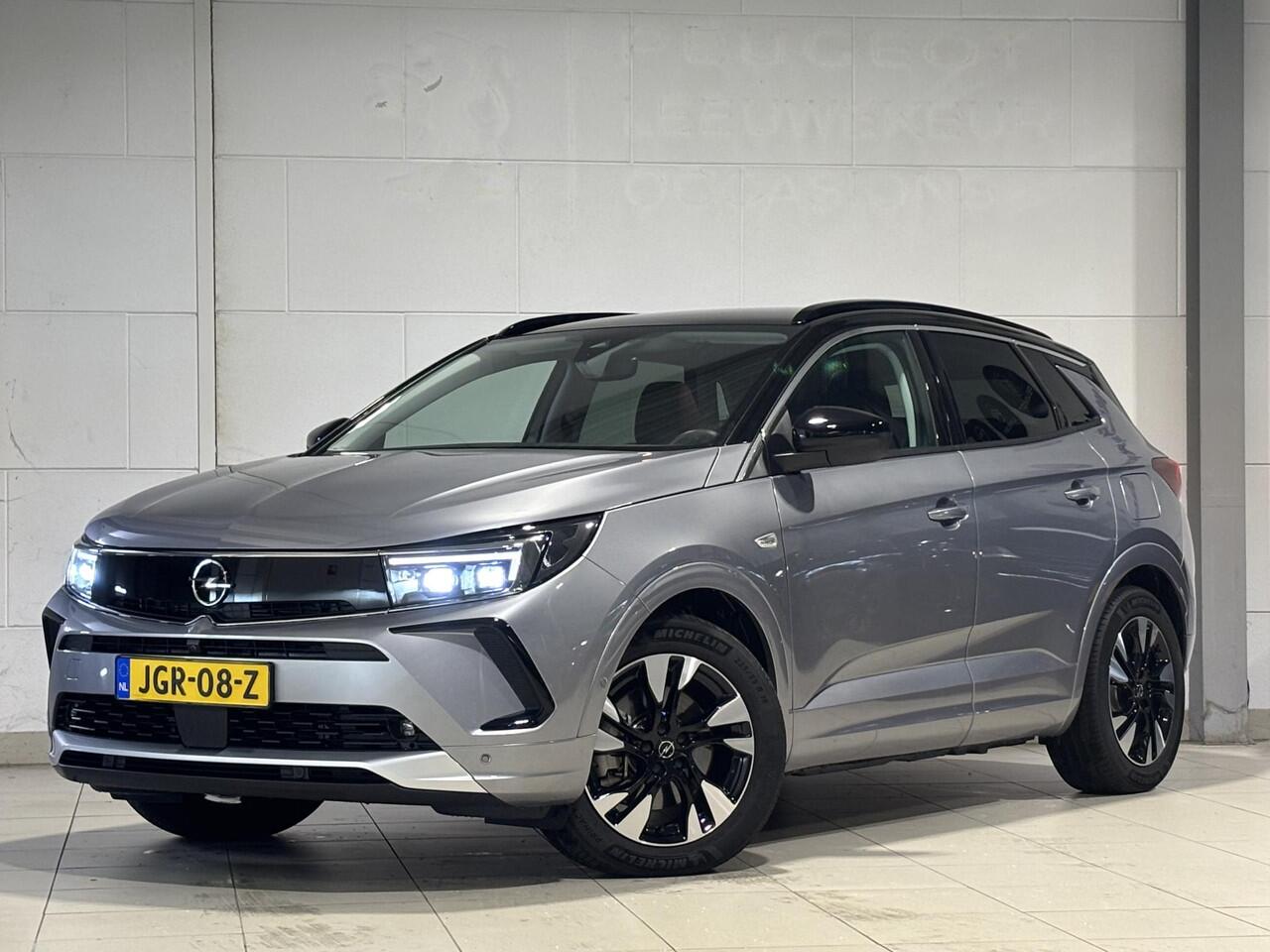 Opel Grandland Ultimate 1.6 HYbrid PHEV 225pk | ALCANTARA | LED PIXEL VERLICHTING | KEYLESS | WINTER PACK | ISOFIX | NAVI PRO |