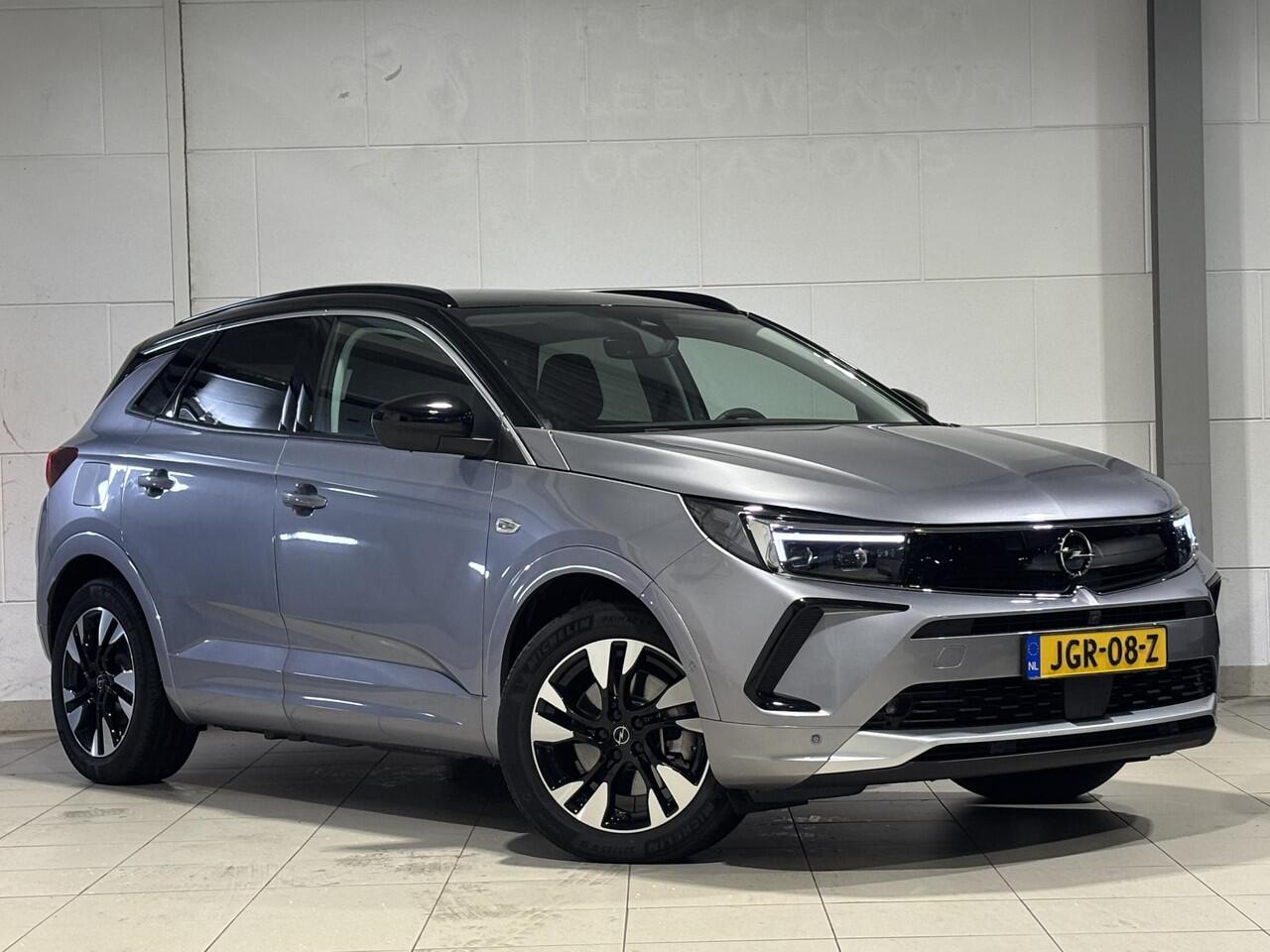 Opel Grandland Ultimate 1.6 HYbrid PHEV 225pk | ALCANTARA | LED PIXEL VERLICHTING | KEYLESS | WINTER PACK | ISOFIX | NAVI PRO |