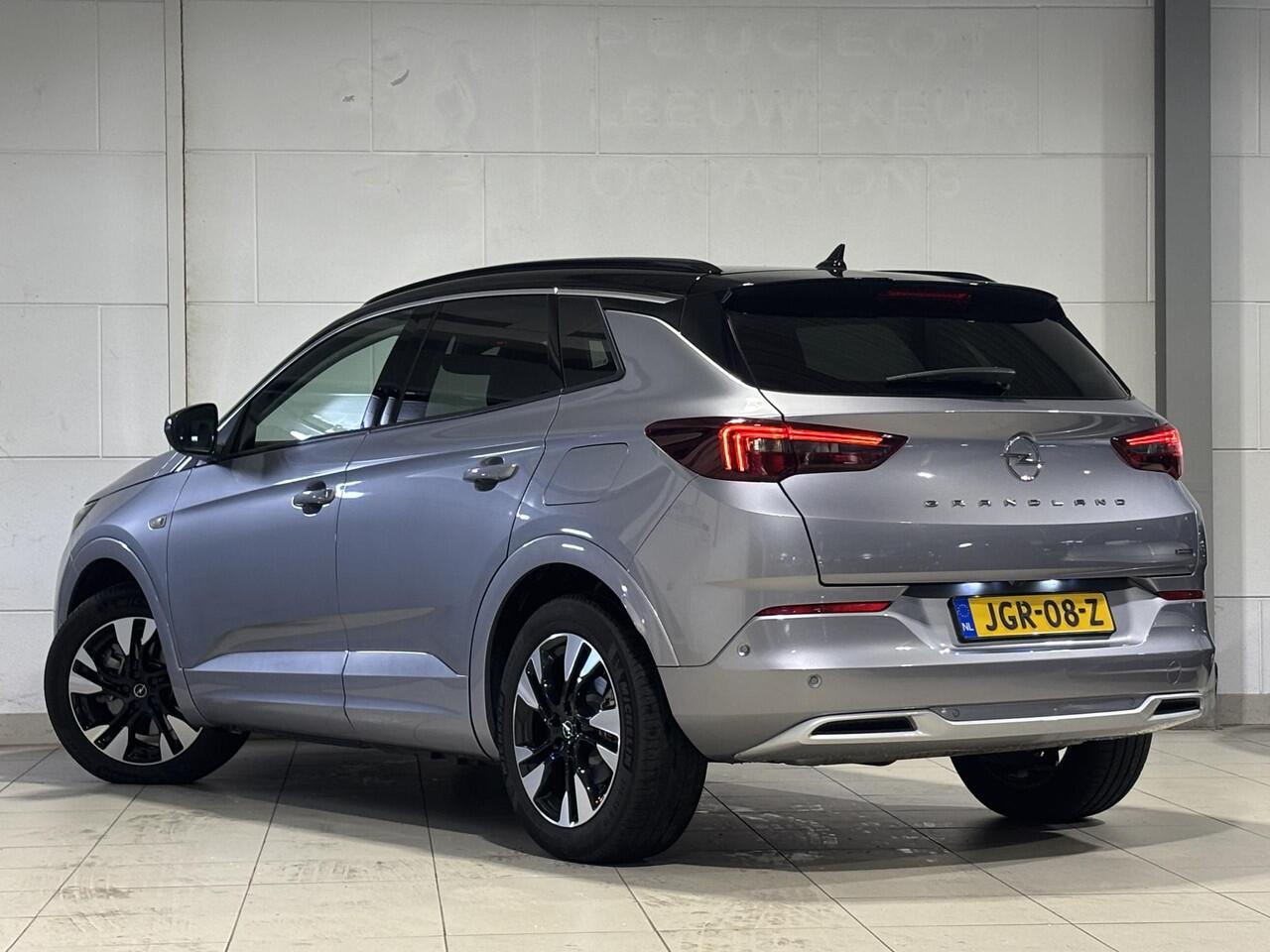 Opel Grandland Ultimate 1.6 HYbrid PHEV 225pk | ALCANTARA | LED PIXEL VERLICHTING | KEYLESS | WINTER PACK | ISOFIX | NAVI PRO |