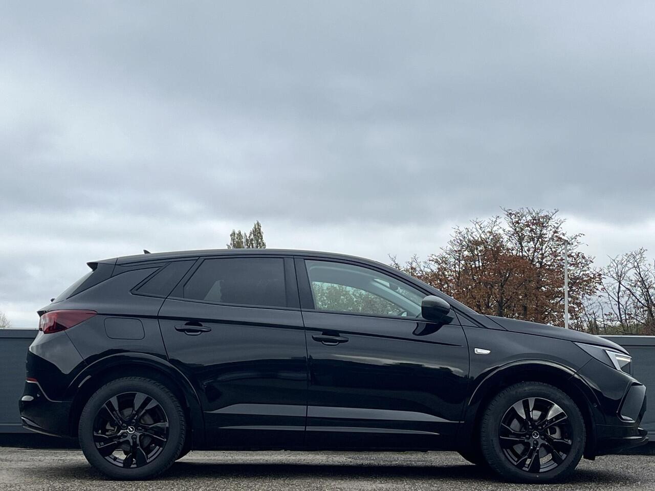 Opel Grandland GS 1.6 HYbrid PHEV 225pk | ALCANTARA/LEDER | AGR-STOELEN | BLACK PACK | KEYLESS | WINTER PACK | ISOFIX | NAVI PRO |