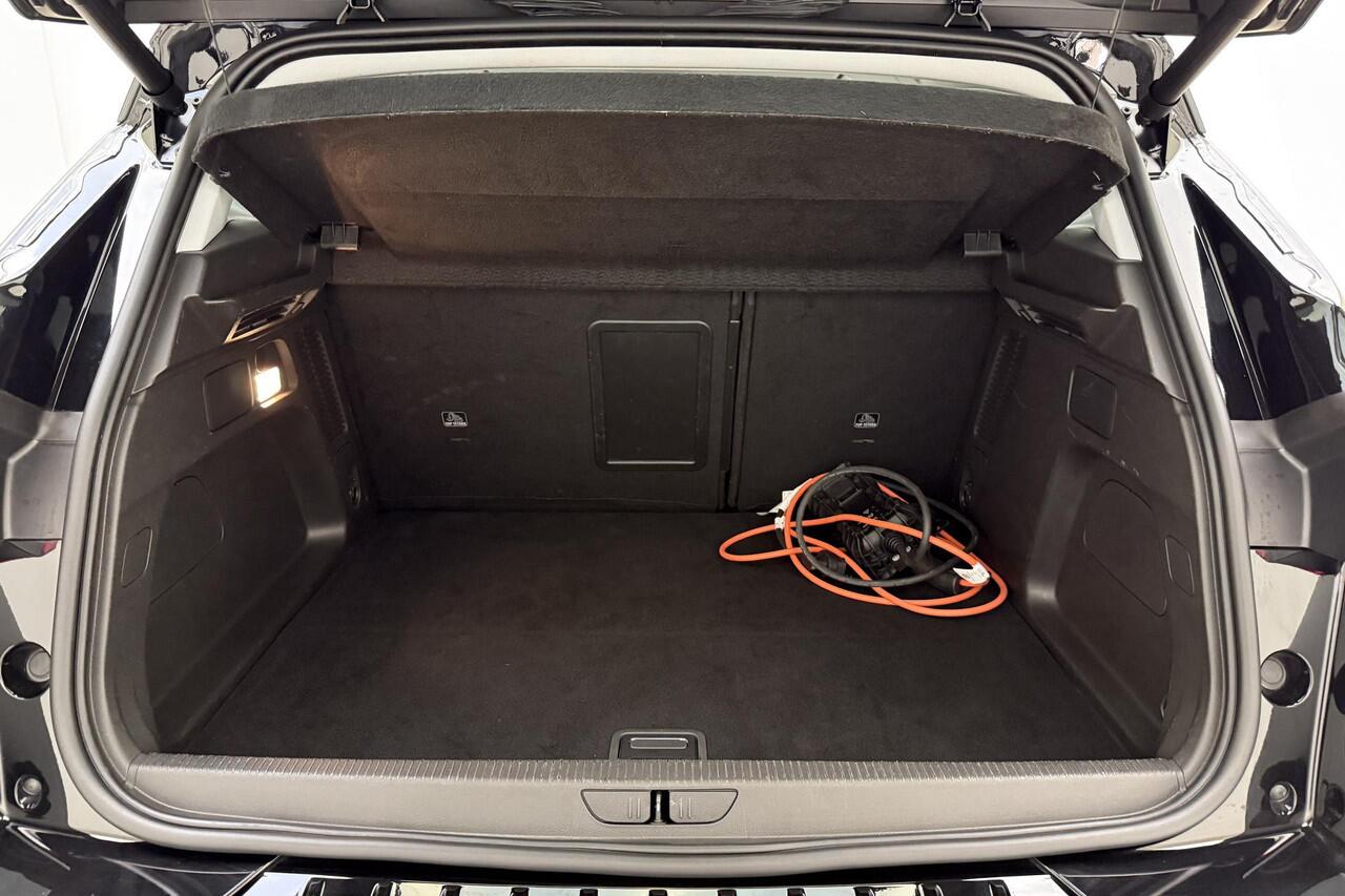 Opel Grandland 1.6 Turbo Plug-In Hybrid 300pk 4x4 GSE | Climate control | Navigatie | Winter Pakket | Parkpilot | Black Pakket | Elektrisch Pakket | 18" Lichtmetalenvelgen