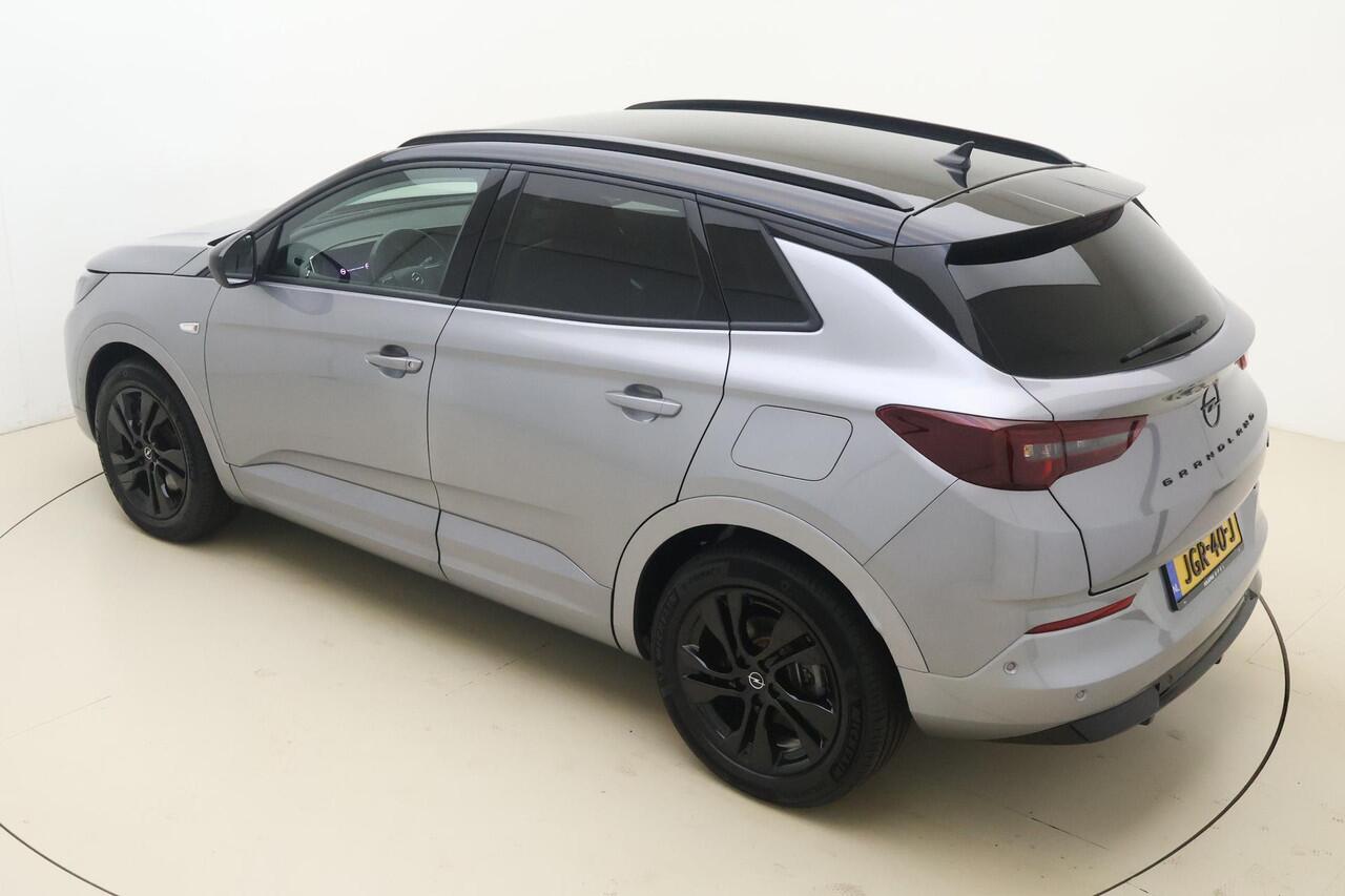 Opel Grandland 1.6 Turbo Plug-In Hybrid 4x4 GSE | 300PK | ECC | Navigatie | Winter Pakket | Parkpilot | Black Pakket | Elektrisch Pakket | 18" LM-Velgen