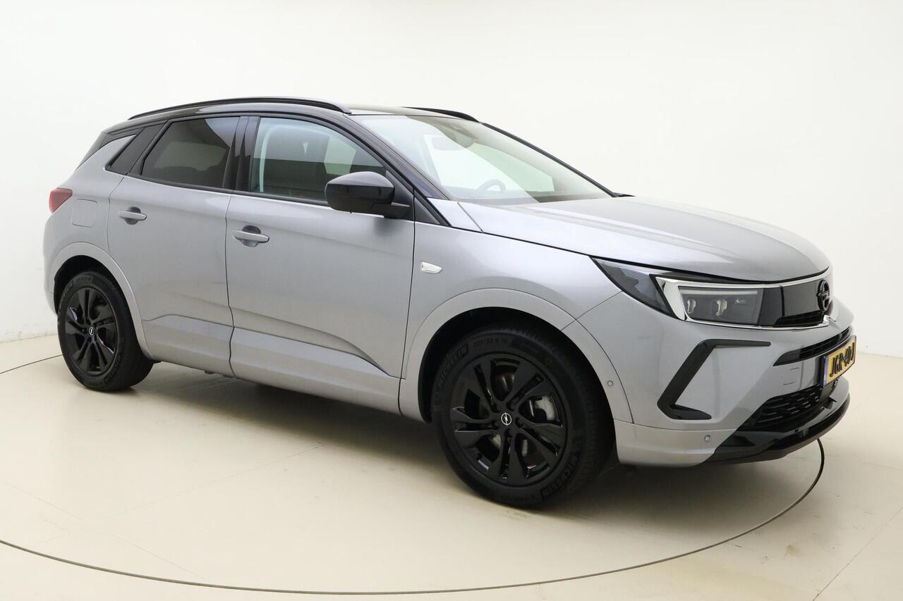 Opel Grandland 1.6 Turbo Plug-In Hybrid 4x4 GSE | 300PK | ECC | Navigatie | Winter Pakket | Parkpilot | Black Pakket | Elektrisch Pakket | 18" LM-Velgen
