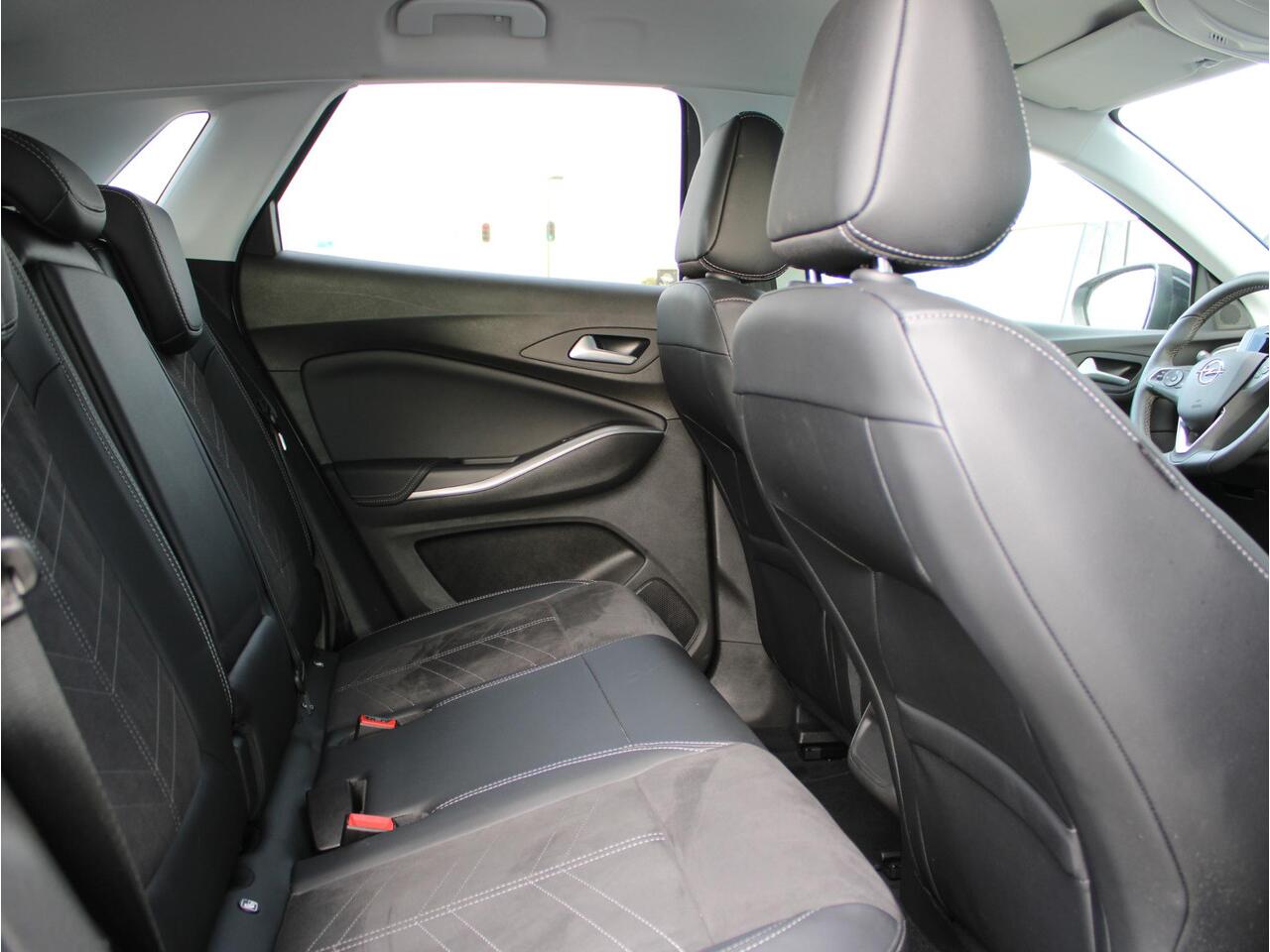 Opel Grandland 1.6 Turbo Plug-In Hybrid Business Elegance | Navi / Alcantara / Camera