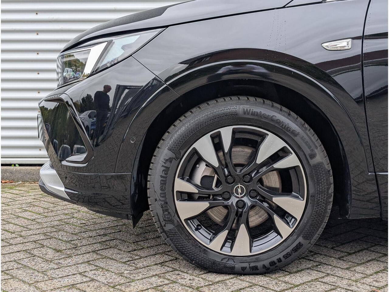 Opel Grandland Ultimate 1.6 PHEV 225pk Hybrid e-EAT8 | LEDEREN BEKLEDING | LED PIXEL | 360° CAMERA | KEYLESS | NAVI PRO |