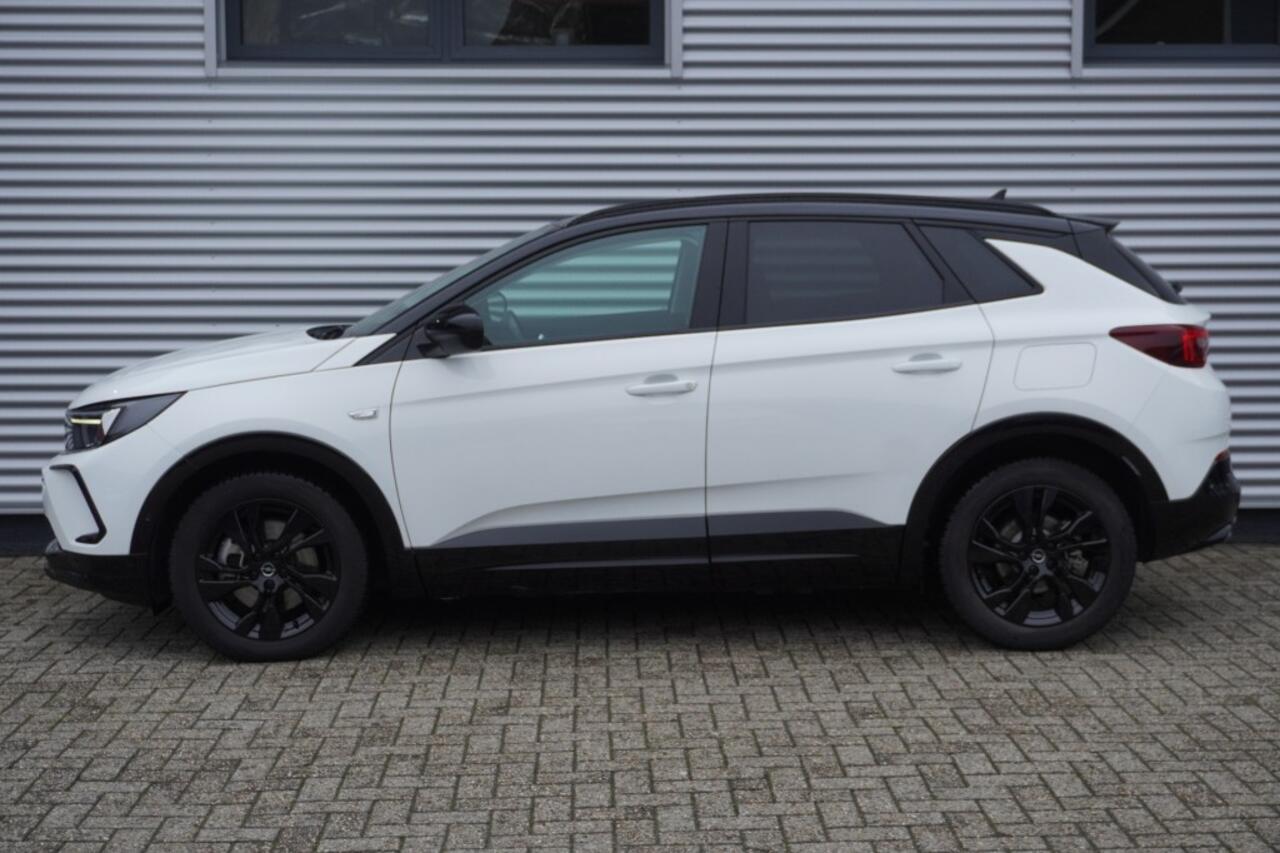 Opel Grandland 1.6 Turbo Hybrid GS / Camera / Winterpakket / Adaptive cruise / AGR-stoelen