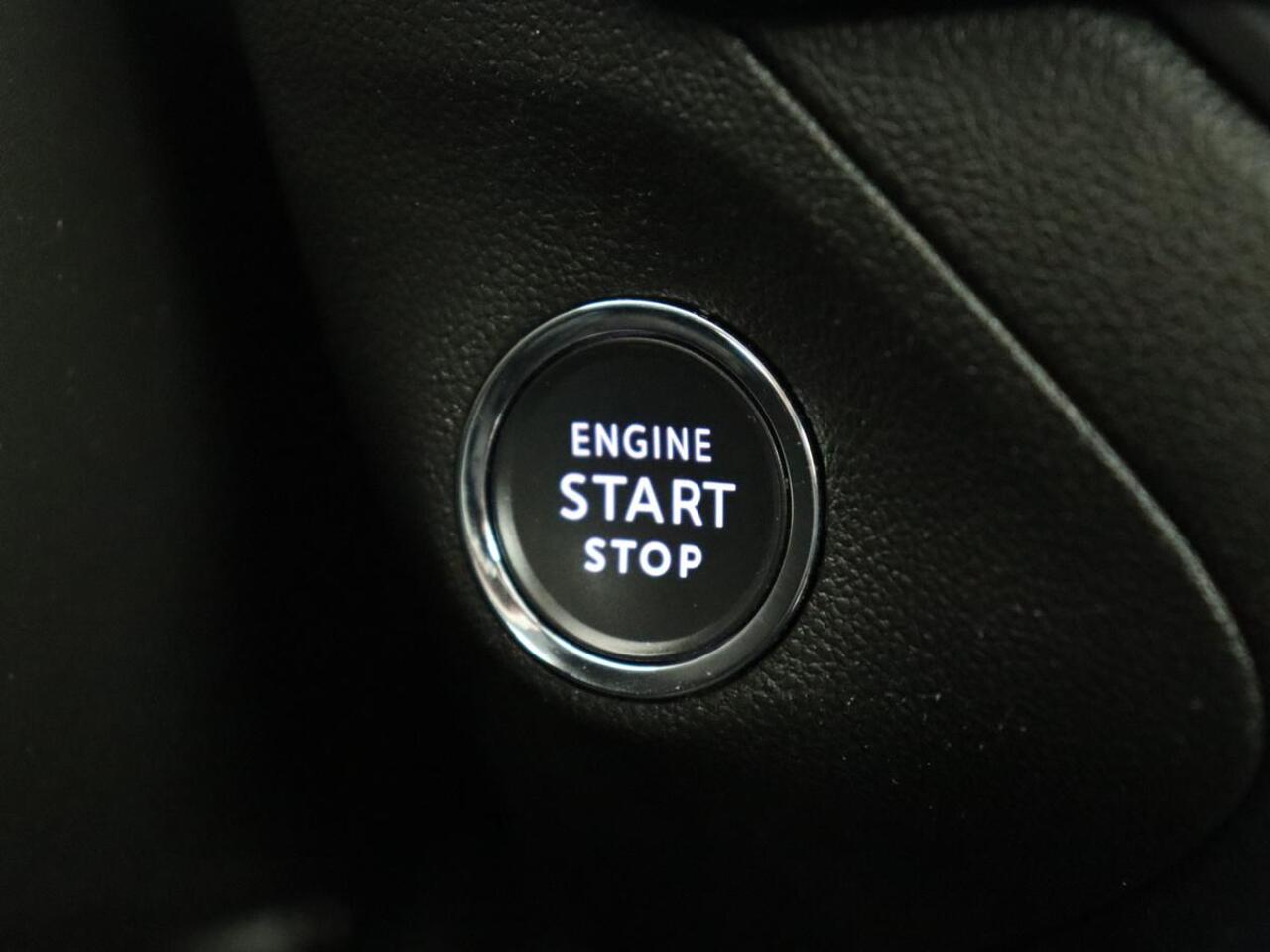 Opel Grandland 1.6 Turbo Plug-In Hybrid Level 3 | Trekhaak | Adaptive cruise | 360 Camera | Navigatie | Carplay | Stuurverwarming | Full LED | PHEV