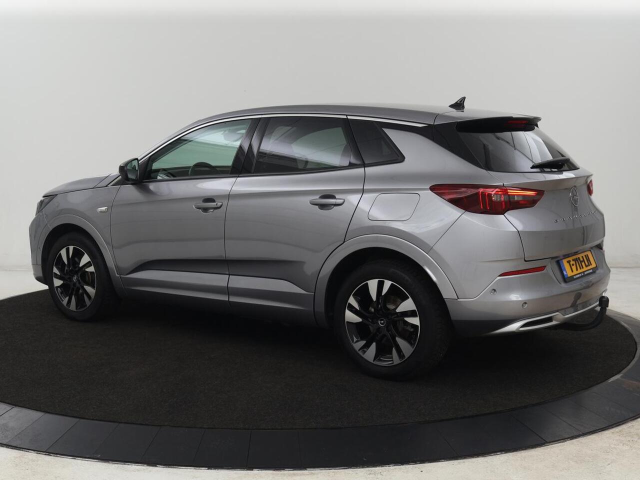 Opel Grandland 1.6 Turbo Plug-In Hybrid Level 3 | Trekhaak | Adaptive cruise | 360 Camera | Navigatie | Carplay | Stuurverwarming | Full LED | PHEV