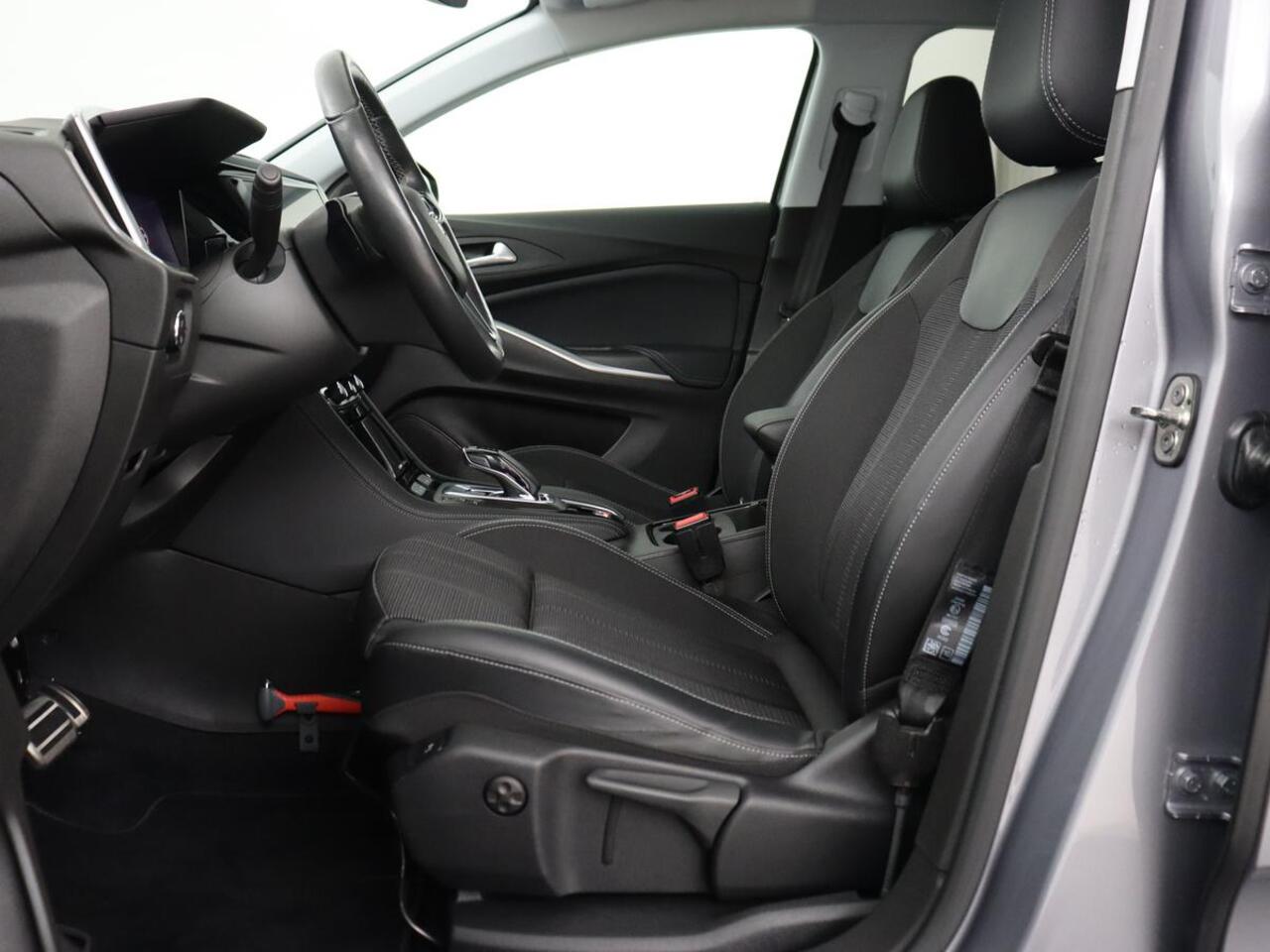 Opel Grandland 1.6 Turbo Plug-In Hybrid Level 3 | Trekhaak | Adaptive cruise | 360 Camera | Navigatie | Carplay | Stuurverwarming | Full LED | PHEV