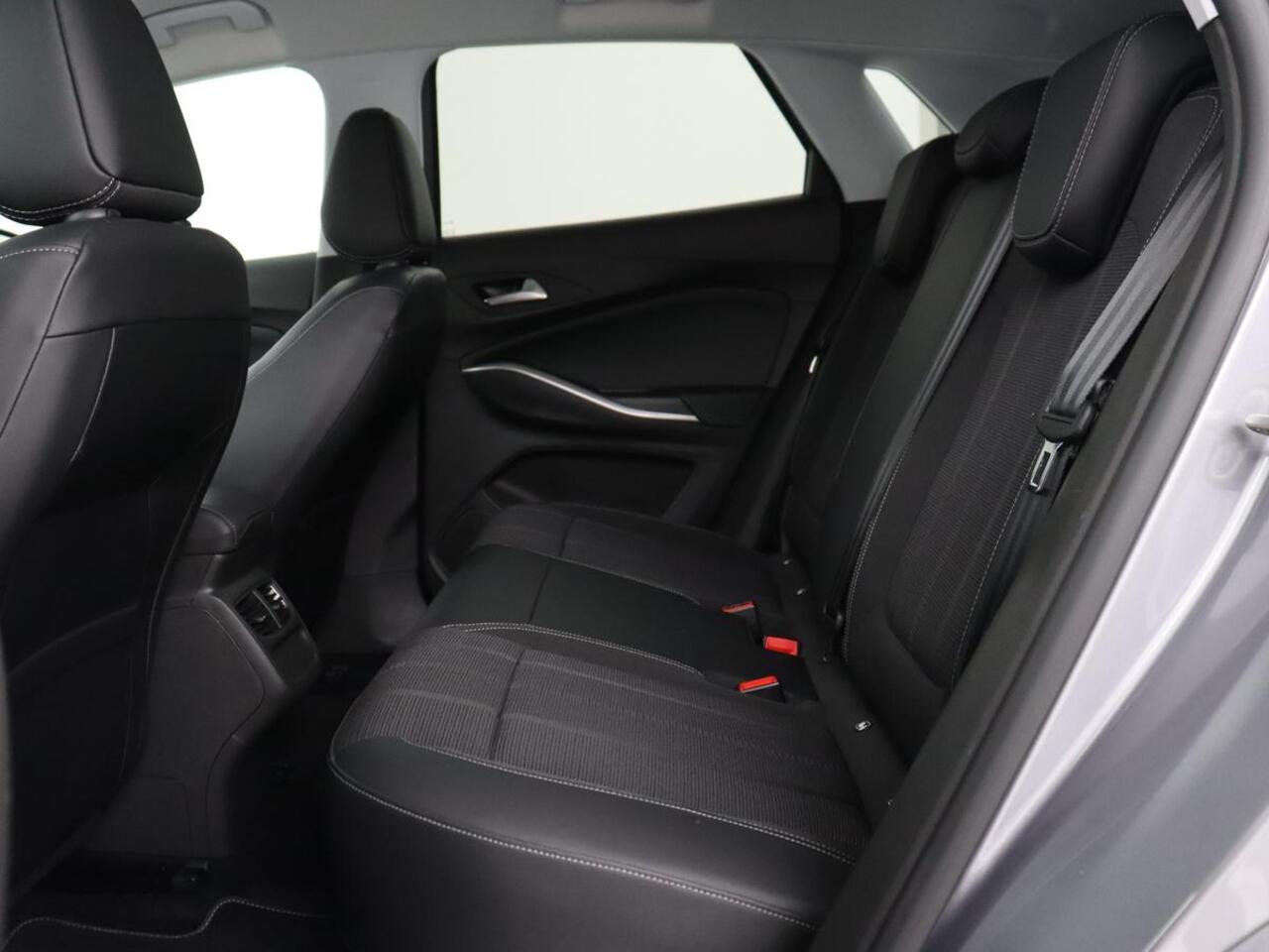 Opel Grandland 1.6 Turbo Plug-In Hybrid Level 3 | Trekhaak | Adaptive cruise | 360 Camera | Navigatie | Carplay | Stuurverwarming | Full LED | PHEV