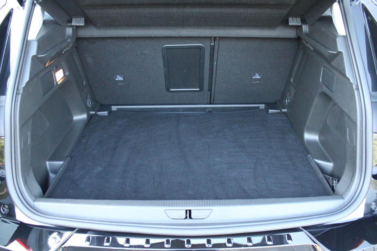 Opel Grandland 1.2 Turbo 136PK AUTOMAAT Hybrid GS | BLACK PACK | STOEL/STUUR VERWARMING | NAVIGATIE | APPLE CARPLAY/ANDROID AUTO | DODEHOEK DETECTIE | 18" LICHTMETALEN VELGEN | DAB+ RADIO | PARKEERSENSOREN VOOR + ACHTER | ADAPTIVE CRUISE CONTROL | ACHTERUITRIJ CAMERA |