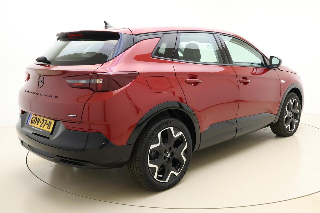 Opel Grandland 1.6 Turbo Plug-In Hybrid GS Demo | Navigatie | Afneembare trekhaak | 360 Graden Camera | Climate control | 19" Lichtmetalen velgen | Keyless