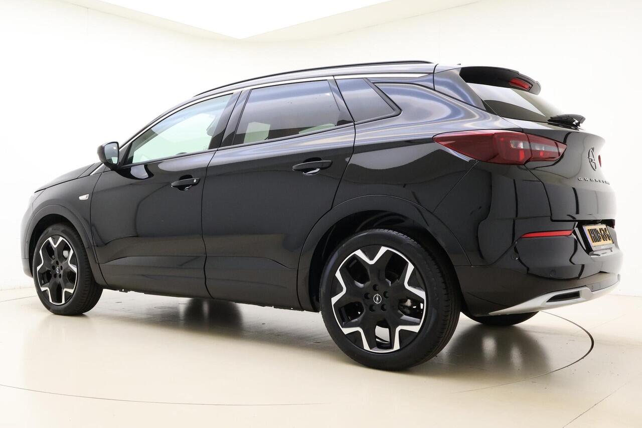 Opel Grandland 1.2 Turbo Ultimate Automaat | Achteruitrijcamera | Alcantara bekleding | Climate Control | Navigatie | Adaptive Cruise control | Stoel + stuurwielverwarming | Elektrische achterklep | Voorruitverwarming
