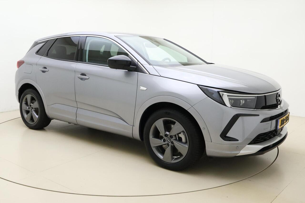 Opel Grandland 1.6 Turbo 225pk Automaat Plug-In Hybrid GS Automaat | Navigatie | Lederen bekleding | Stoelverwarming & ventilatie | Camera | Keyless | Lichtmetalen velgen