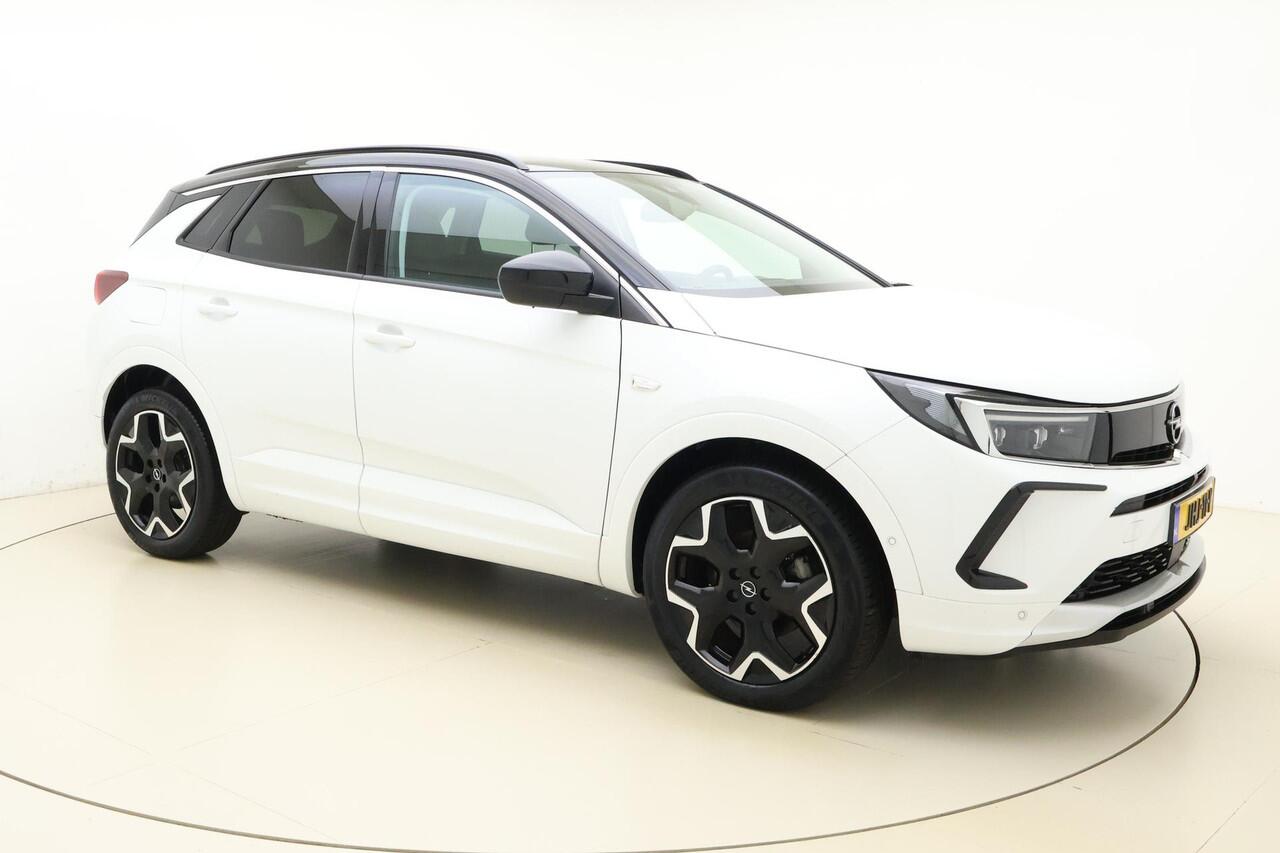Opel Grandland 1.2 Turbo Ultimate 130pk Automaat | Achteruitrijcamera | Alcantara bekleding | Climate Control | Navigatie | Adaptive Cruise control | Stoel + stuurwielverwarming | Elektrische achterklep | Voorruitverwarming