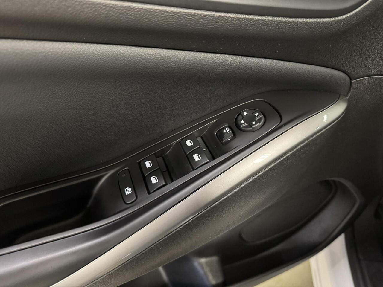 Opel Grandland 1.2 Turbo Level 2