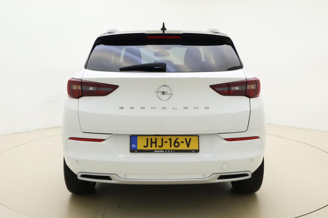 Opel Grandland 1.2 Turbo 130pk Automaat Ultimate | Navigatie | Alcantara bekleding | Elektrische achterklep | Stoel- en stuurverwarming | Climate control | Cruise control | Zwart dak