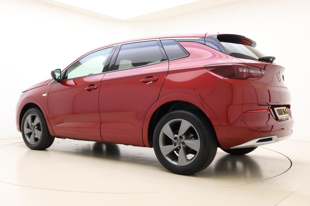 Opel Grandland 1.2 Turbo 130pk Automaat Level 3 | Adapt. Cruise control | Trekhaak | Elektrische achterklep | Climate control | Keyless | Camera | Verwarmd stuurwiel | LED verlichting | Lichtmetalen velgen | All-seasonbanden