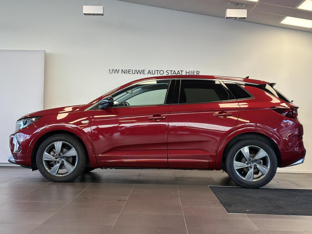 Opel Grandland Elegance 1.2 Turbo 130pk | ALL SEASON BANDEN | AGR-STOEL | LED PIXEL VERLICHTING | 360° CAMERA | DODEHOEKBEW. | NAVI | ISOFIX |