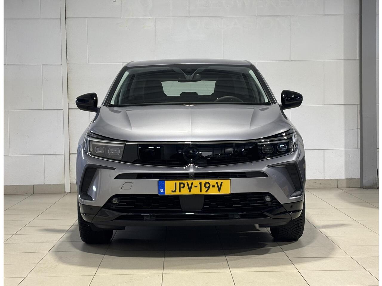 Opel Grandland GS 1.2 Turbo 130pk | LED PIXEL VERLICHTING | KEYLESS | ALL SEASON BANDEN | AGR-STOELEN | 360° CAMERA | STOEL + STUURVERW. | DODEHOEKBEW. | NAVI | ISOFIX |