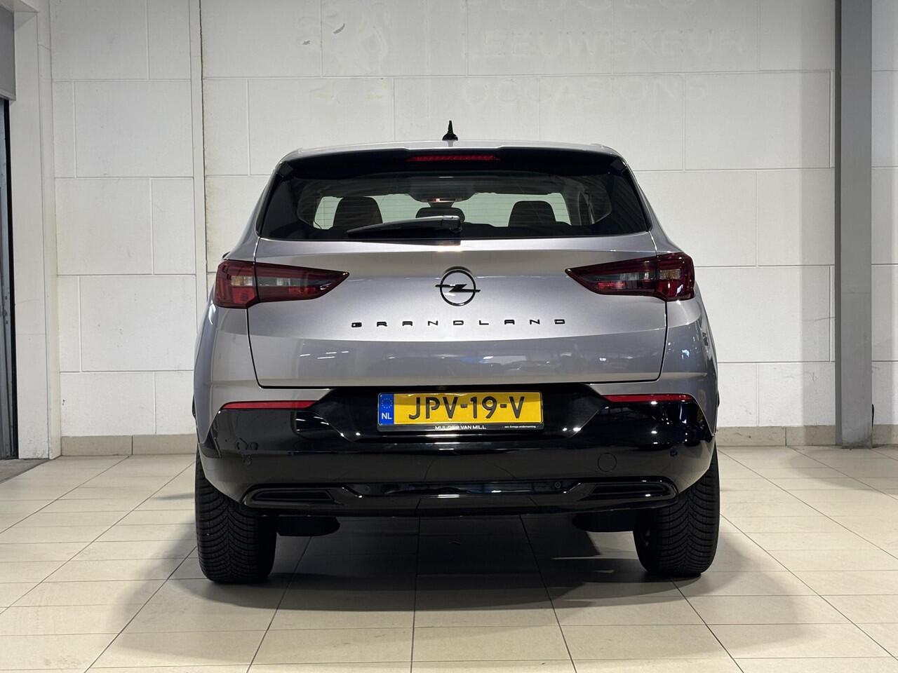 Opel Grandland GS 1.2 Turbo 130pk | LED PIXEL VERLICHTING | KEYLESS | ALL SEASON BANDEN | AGR-STOELEN | 360° CAMERA | STOEL + STUURVERW. | DODEHOEKBEW. | NAVI | ISOFIX |