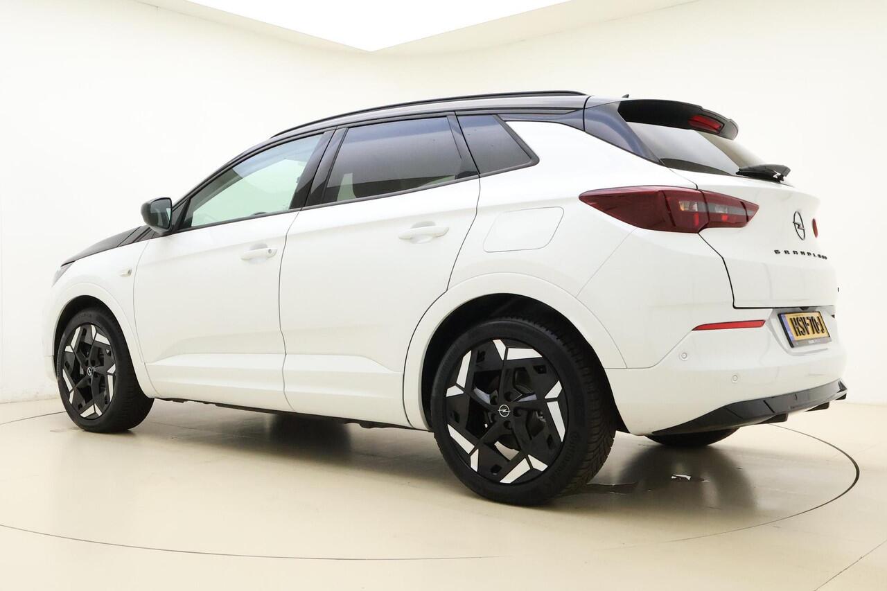 Opel Grandland 1.6 Turbo Plug-In Hybrid 300PK 4x4 GSe | Adaptive Cruise Control | 360° Camera | Stoelverwarming | Elektrische achterklep | Alcantara Bekleding | Camera | 19'' LM Velgen