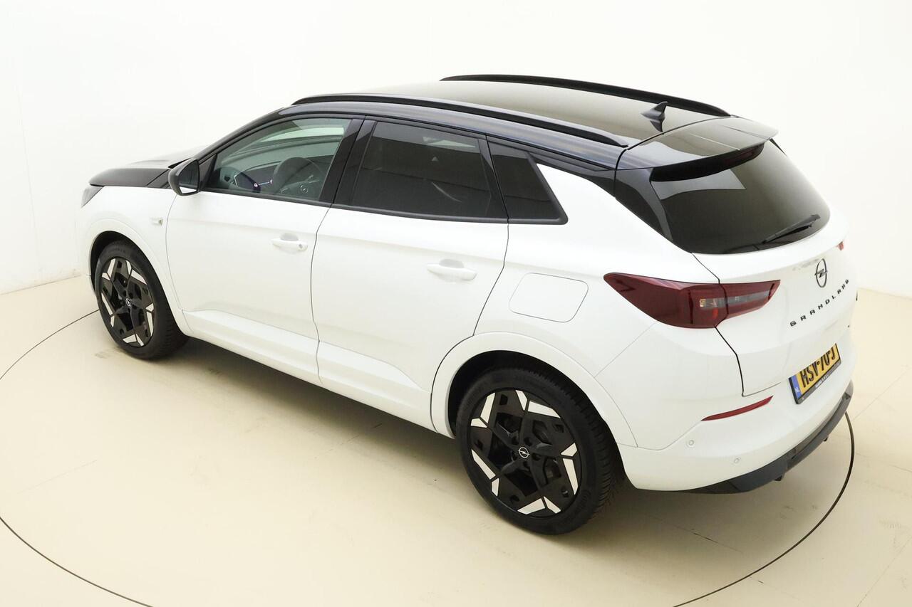 Opel Grandland 1.6 Turbo Plug-In Hybrid 300PK 4x4 GSe | Adaptive Cruise Control | 360° Camera | Stoelverwarming | Elektrische achterklep | Alcantara Bekleding | Camera | 19'' LM Velgen