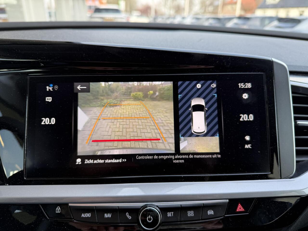 Opel Grandland 1.2 Turbo 130pk Automaat Ultimate | Climate & Cruise Control | Elektrische achterklep | Navigatie | Achteruitrijcamera | Winterpakket | Alcantara bekleding | 19" Lichtmetalen velgen