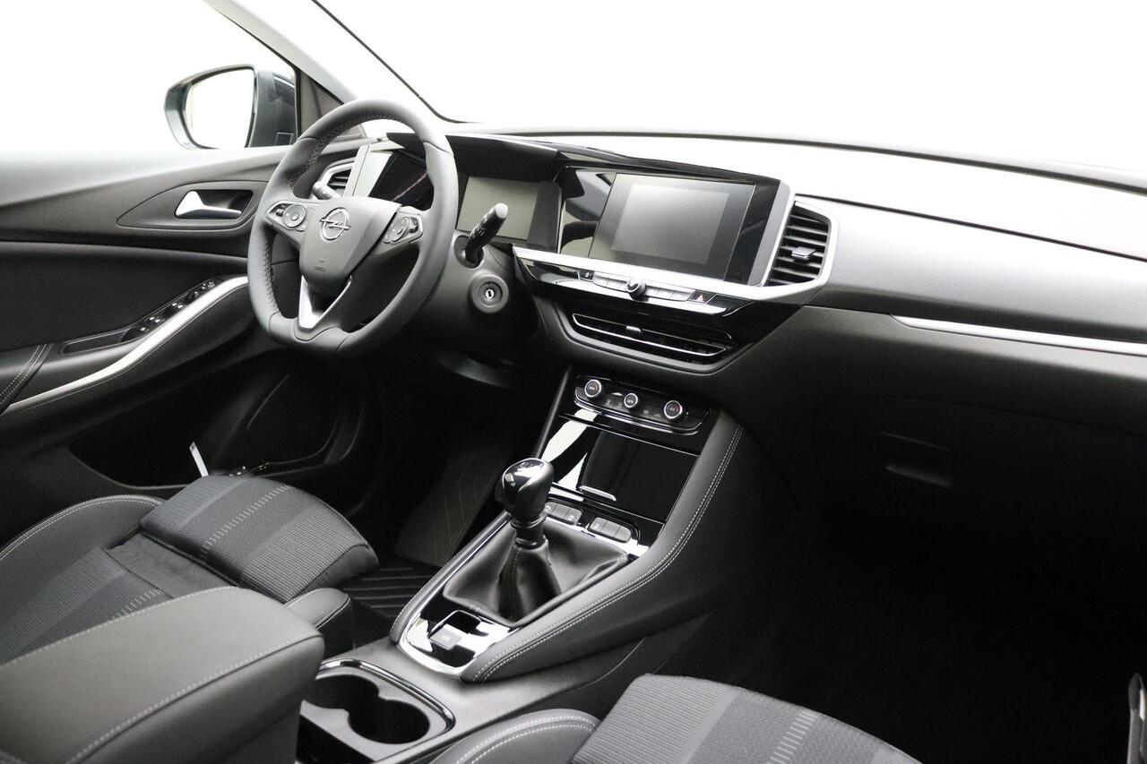 Opel Grandland 1.2 Turbo GS 130pk | Navigatie via APP | Climate Control | Stoel - Stuurverwarming | Parkeersensoren | Lichtmetalen Velgen | AGR Stoelen